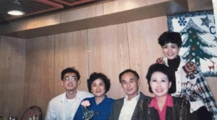 王菲家世背景,出身名门，音乐传奇的璀璨人生