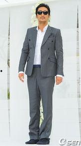 申贤俊个人资料,才华横溢的艺术家，多领域成就斐然的杰出人物