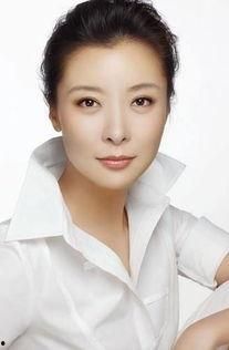 黄滢个人资料,才华横溢的影视新星，多面发展的全能艺人